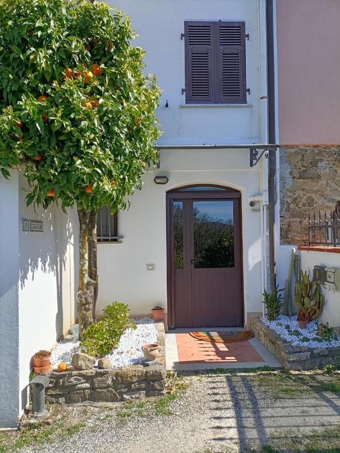 Apartament Locazione Turistica La Gesualda Castelnuovo Magra Zewnętrze zdjęcie